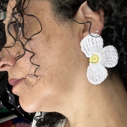 Aros Mitad Flor Blanca