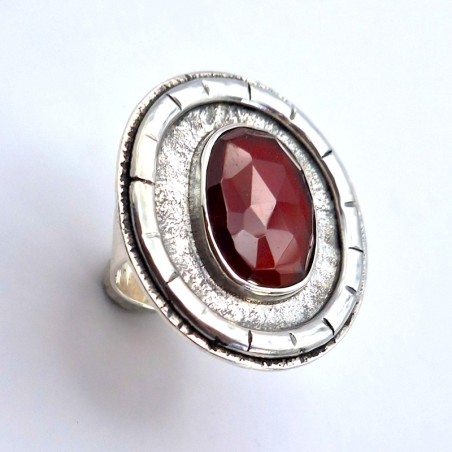 Anillo Granate Oval Retic