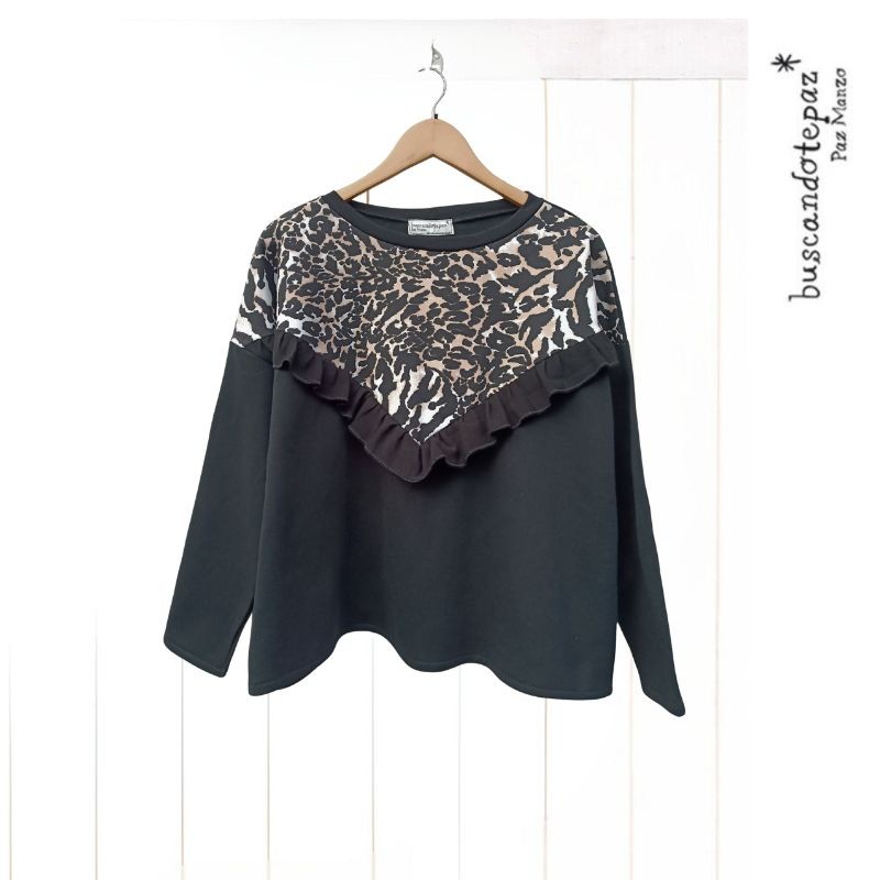 Polerón oversize vuelos Negro Print Franela