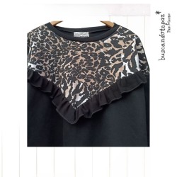 Polerón oversize vuelos Negro Print Franela