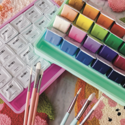 Pinturas Jelly gouache (rosadas) + pinceles