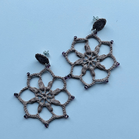 Aros Flor Mostacilla Café Claro