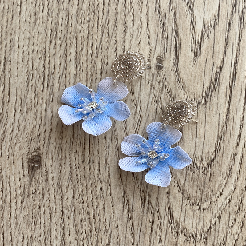 Aros Flor Jazmín / Celeste - plateado