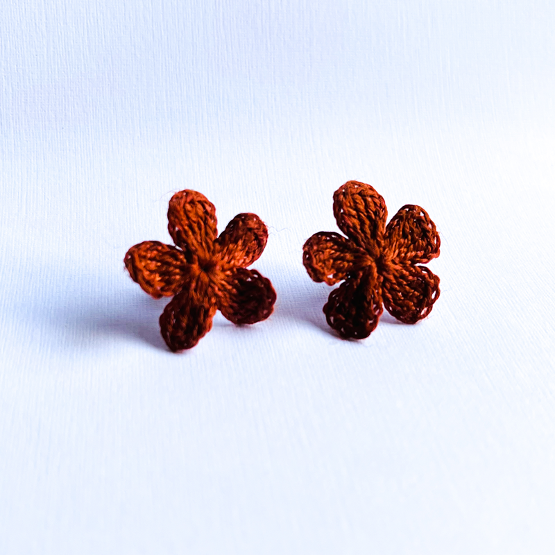 Aros Mini Flor Camel