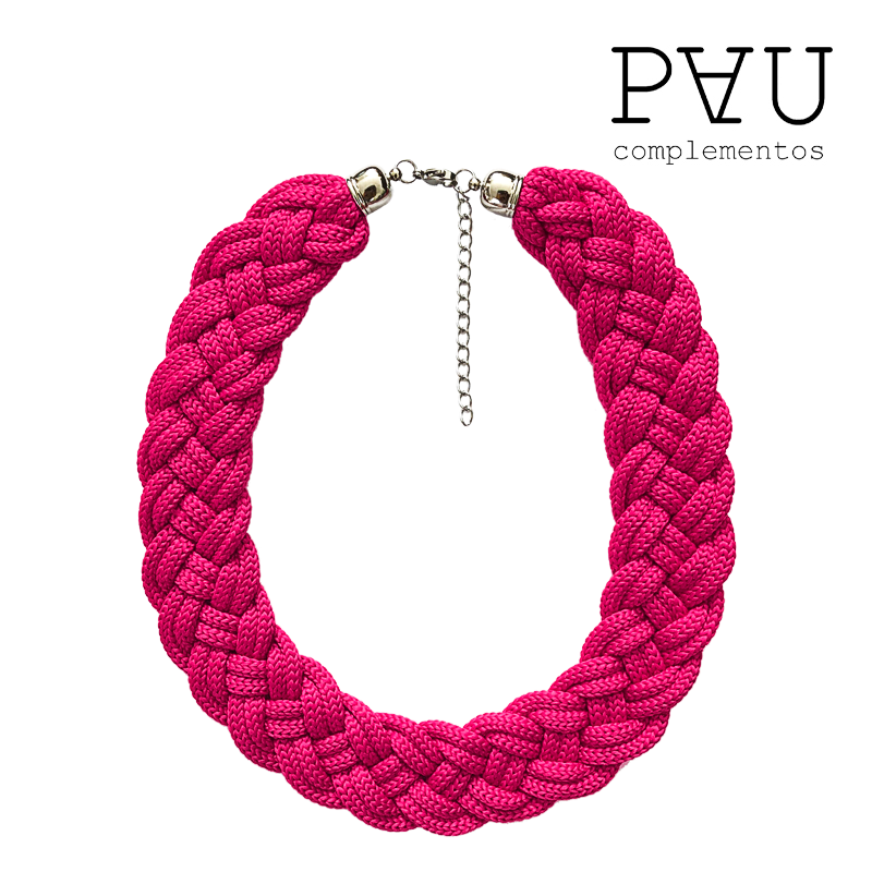 Collar trenzado fucsia
