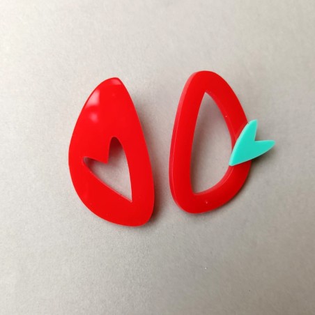 Corazones asimétricos en acrilico