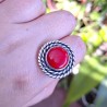 Anillo coral rojo borde trenza doble