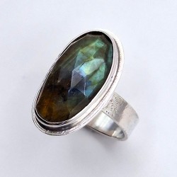 Anillo Labradorita oval...