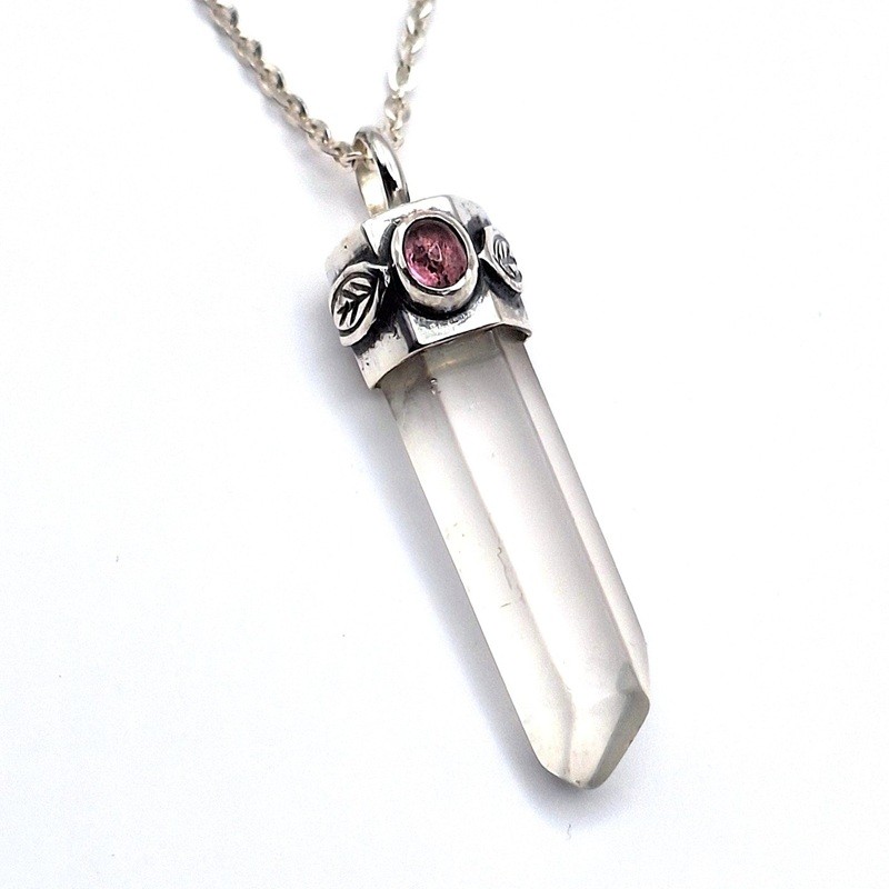 Punta Cuarzo y turmalina colgante plata