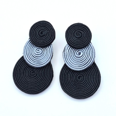 Aros tripe círculo negro y gris soutache