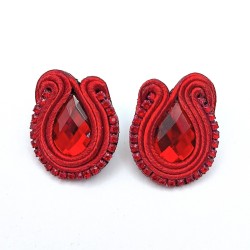 Aros gota rojo soutache