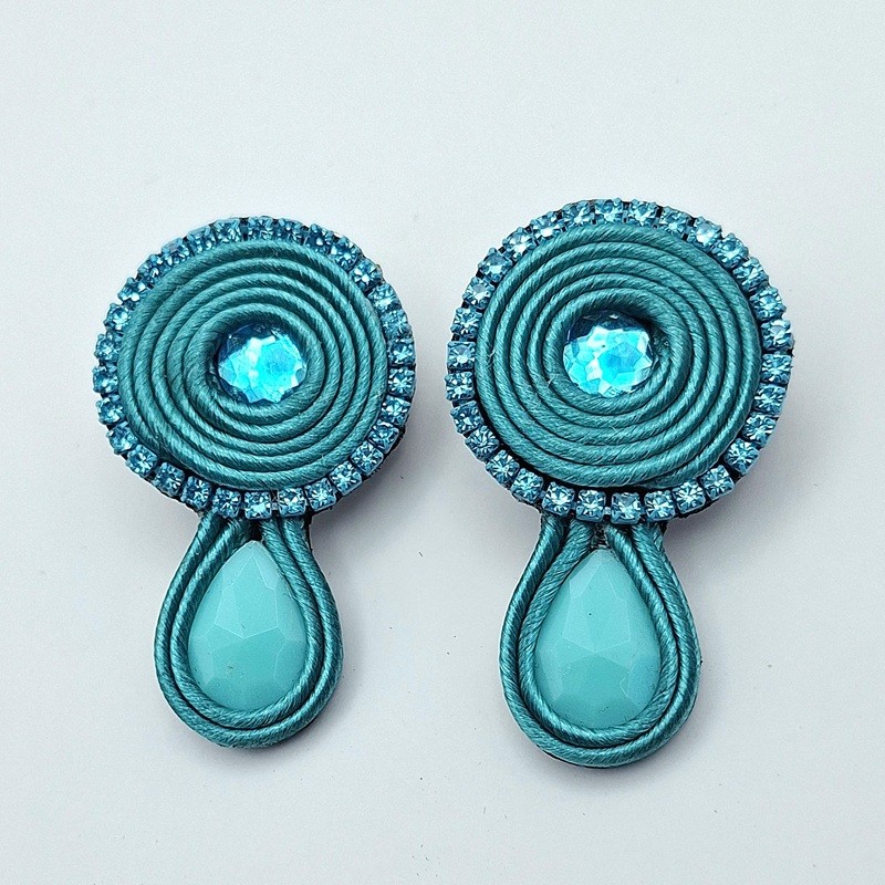 Aros círculos y gota turquesa soutache