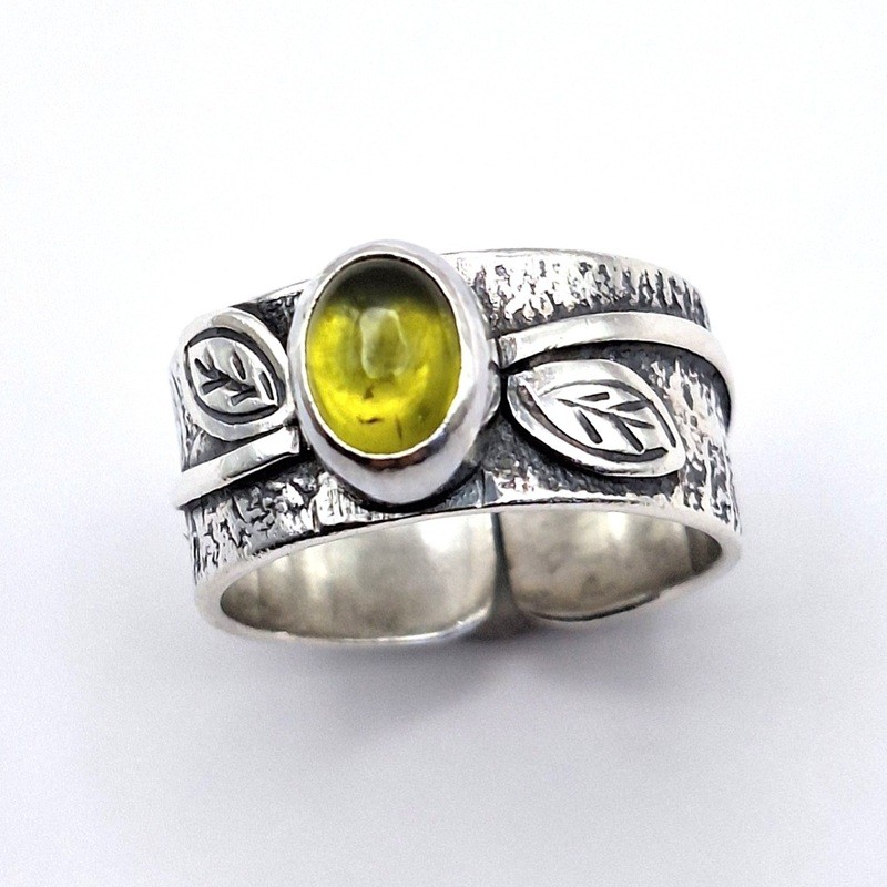 Anillo Peridoto argolla hojas plata