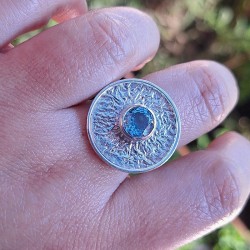 Anillo Topacio redondo reticulado plata