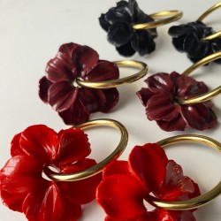 ARO HUGGIE FLOR BURDEO