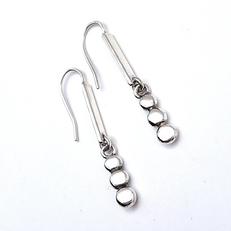 Aros étnicos palito y tachas plata