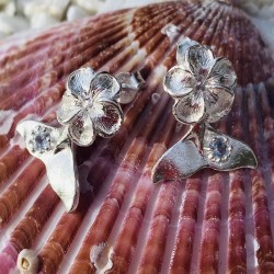 Aro Plata Cola Ballena con Flor y Agua Marina