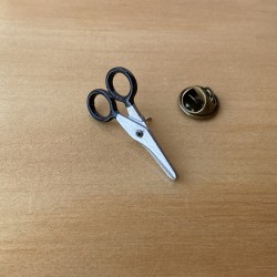 Pin Tijera Antigua