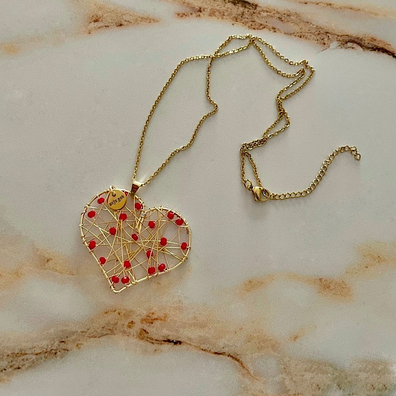 Colgante corazón grande alambrismo con Cadena y cristales rojos
